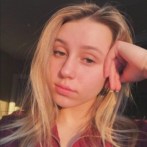 Meet your Posher, Feona